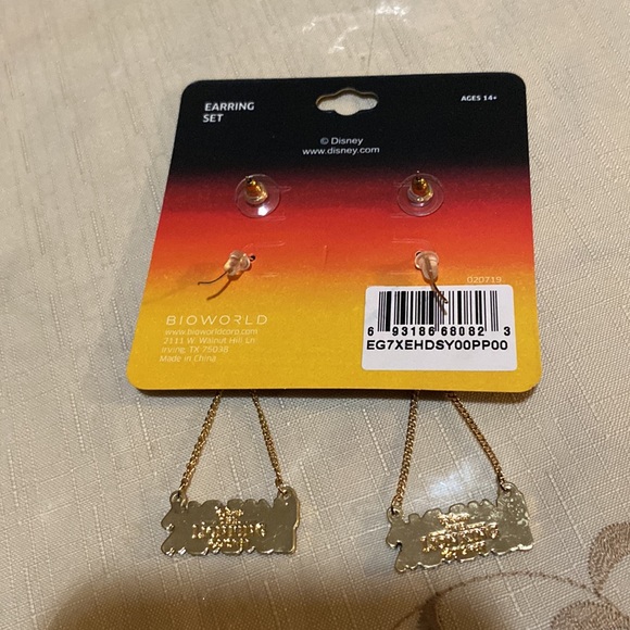 Disneys Lion king earring set 2different designs - Picture 2 of 2